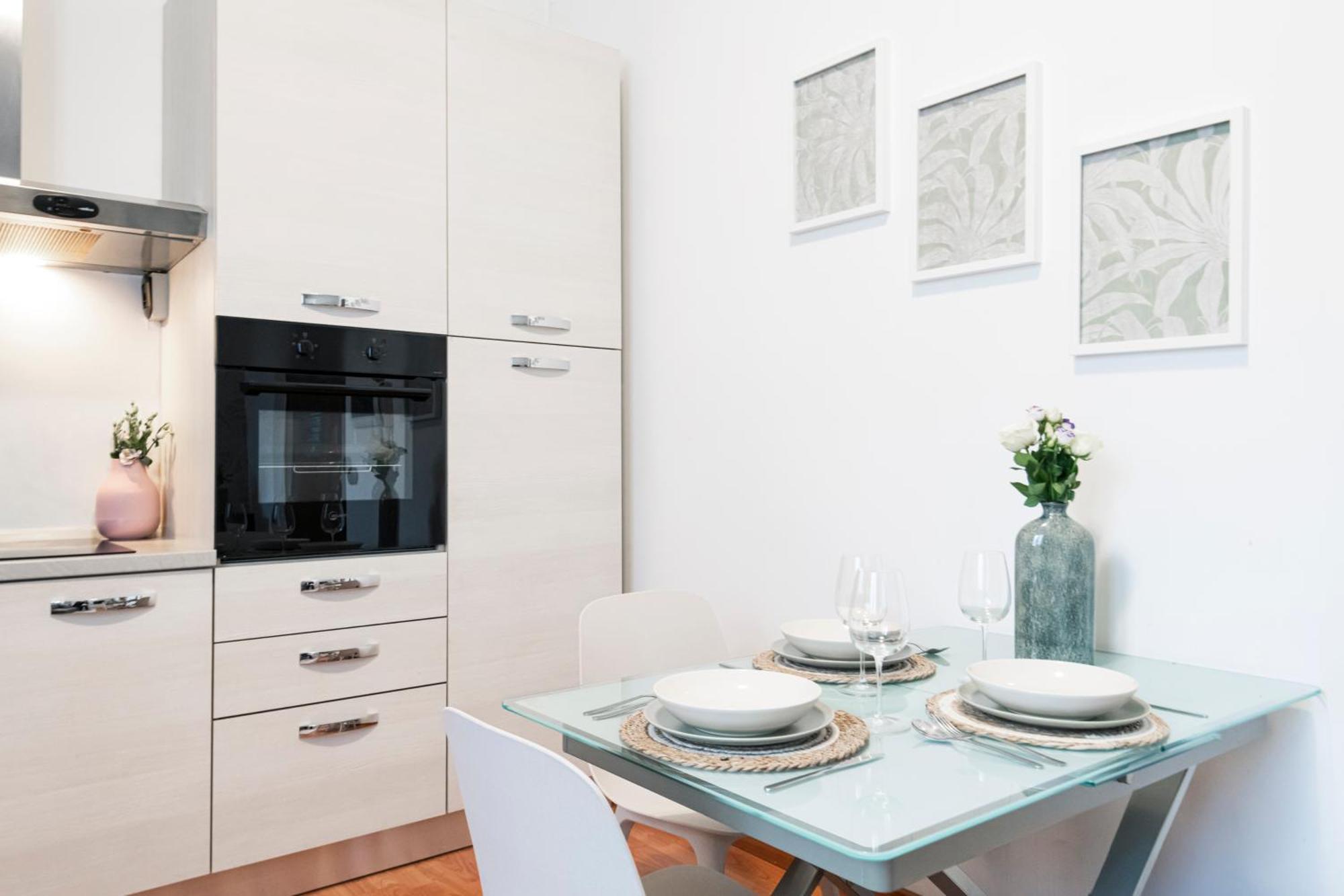 Cozy Apartament In Piazza 5 Giornate By Easylife Milan Exterior photo